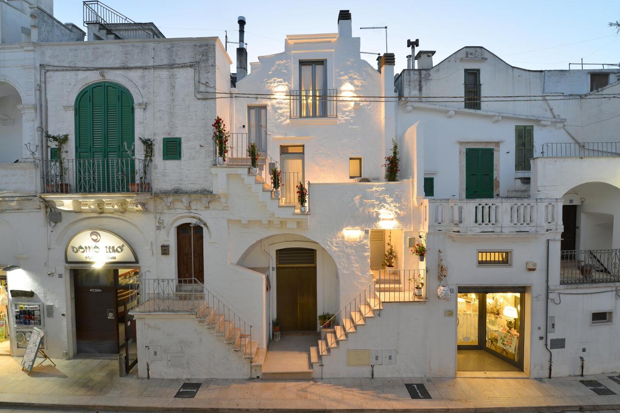 Апартаменты La Scala Del Borgo Чистернино Экстерьер фото